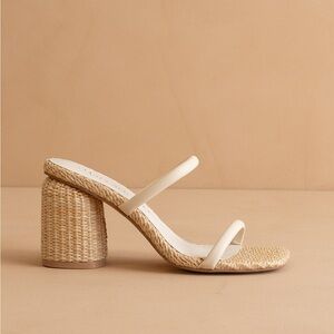 Oasis Society Margaret Raffia Block Heel Sandals Cream Nude Size 9